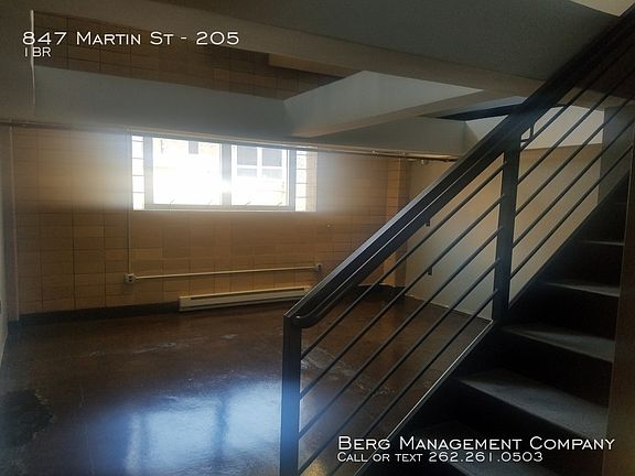2nd image of 847 Martin St APT 205