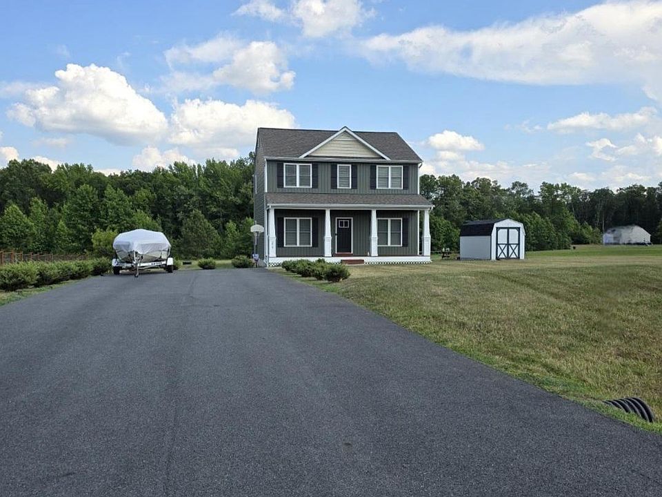 1st image of 372 Hidden Farm Dr