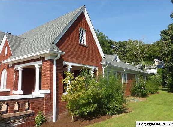 3rd image of 604 Forest Ave NW