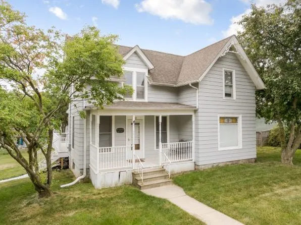 227 E Pierce St, Elburn, IL 60119