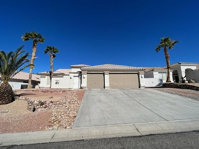 1st image of 2415 Dawn Dr