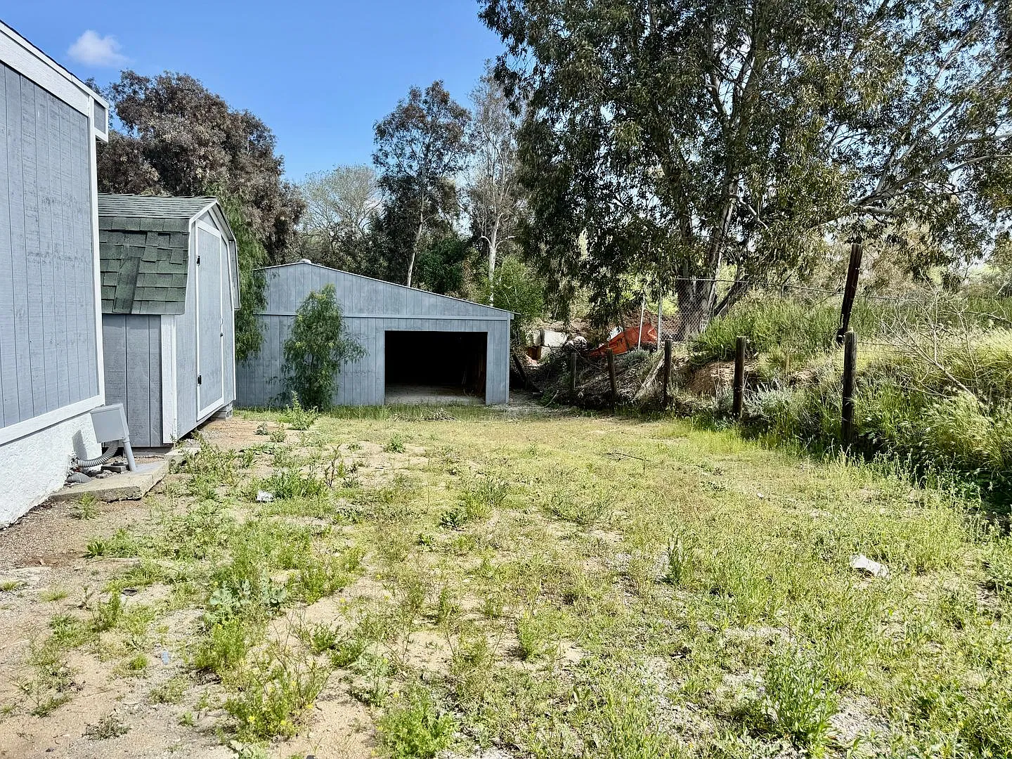 Private Retreat with Expansive Workshop on 1.2+ Acres in Wildomar — Photo 4