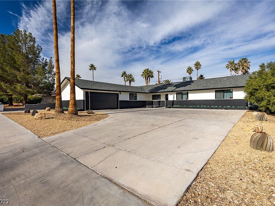 1st image of 2608 W Oakey Blvd