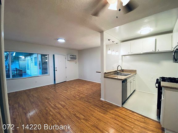 4th image of 14220 Burbank Blvd APT 121