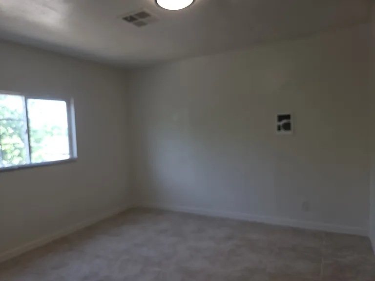 6255 W Mountain View Ave — Photo 8