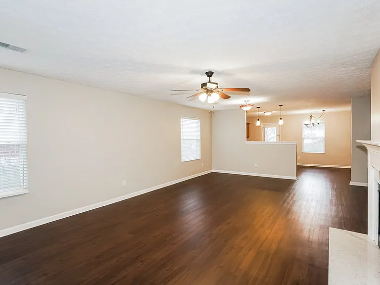 3005 Fieldstone Ct — Photo 4