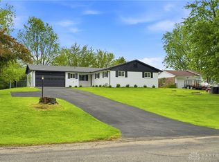 2529 Marinette Dr, Springfield, OH 45503