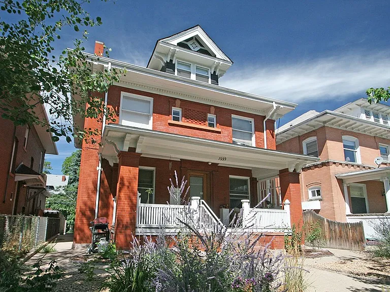 1559 Vine St — Photo 1