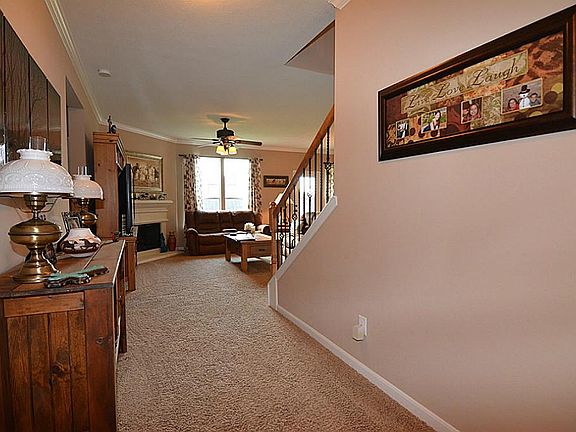 4th image of 18526 Garden Bloom Ln