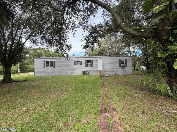 770 S Mayoral St, Clewiston, FL 33440