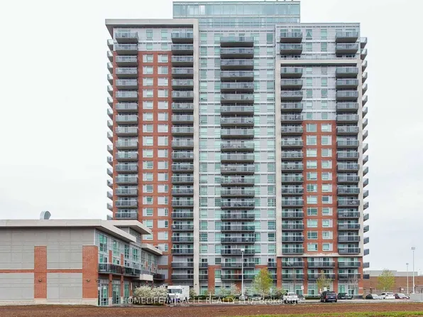 215 Queen St E #2201, Brampton, ON L6W 0A9