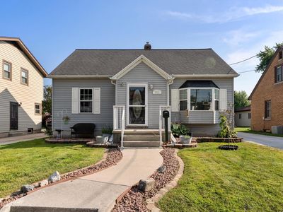 1821 Maple STREET, Manitowoc, WI, 54220