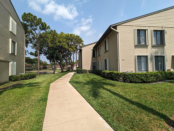 2nd image of 711 Sunny Pine Way APT B1