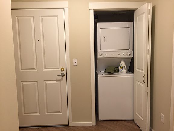 3rd image of 538 Central Way APT B204