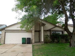 11214 Mulholland Dr, Stafford, TX 77477