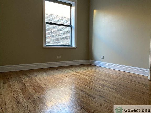 4th image of 6612 S Kenwood Ave APT 309