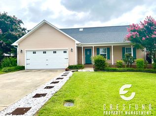 795 Americana Dr, Raeford, NC 28376