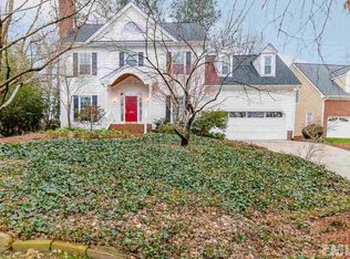 105 Lyncroft Ln, Cary, NC 27519