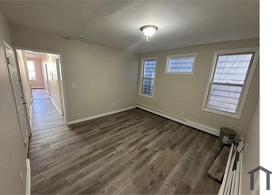 2nd image of 426 S 17th St Floor 2