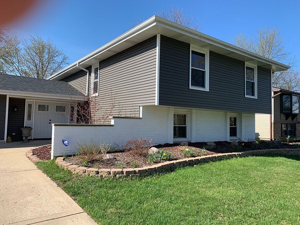 1st image of 214 Downing Dr