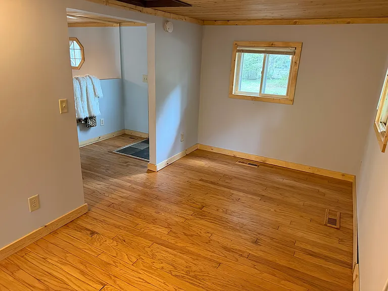 22751 Boyne St NE — Photo 10