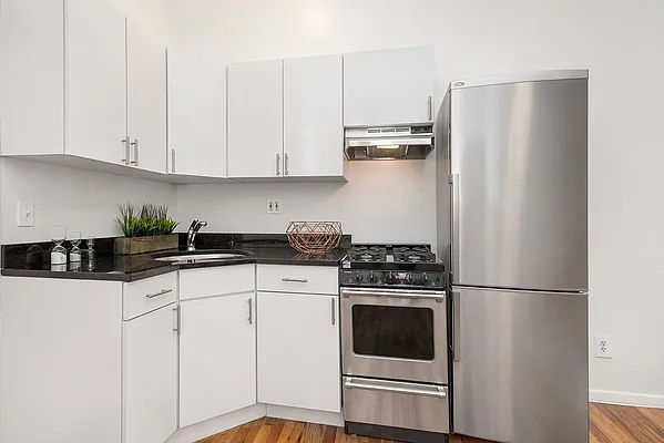 Rented by Compass | media 20