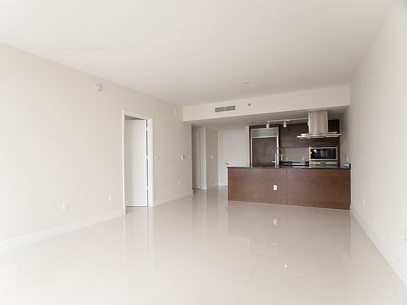 3rd image of 485 Brickell Ave APT 4306