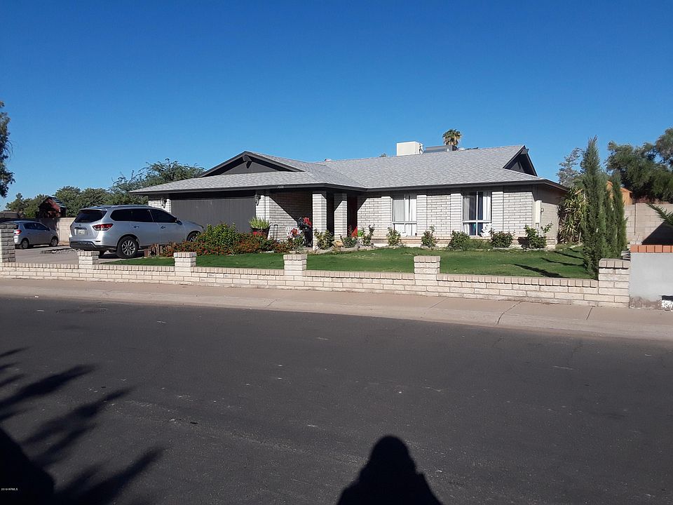 1st image of 3008 N 77th Ave