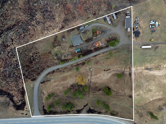 4th image of 4066 Agate Bay Rd