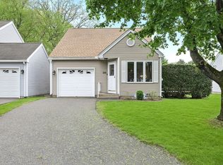 310 Alvord Pl #310, South Hadley, MA 01075