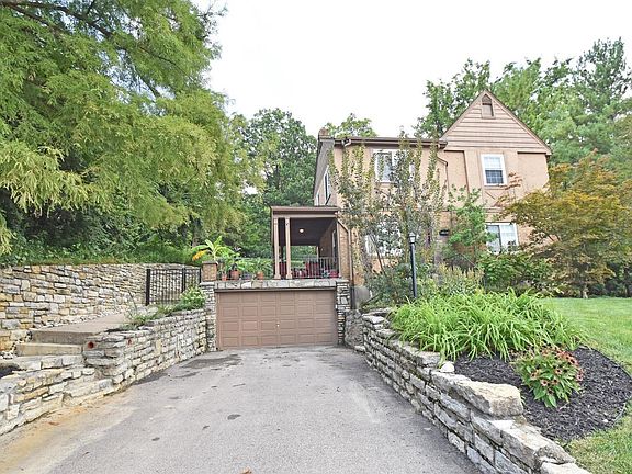 2nd image of 1031 Clifton Hills Ave