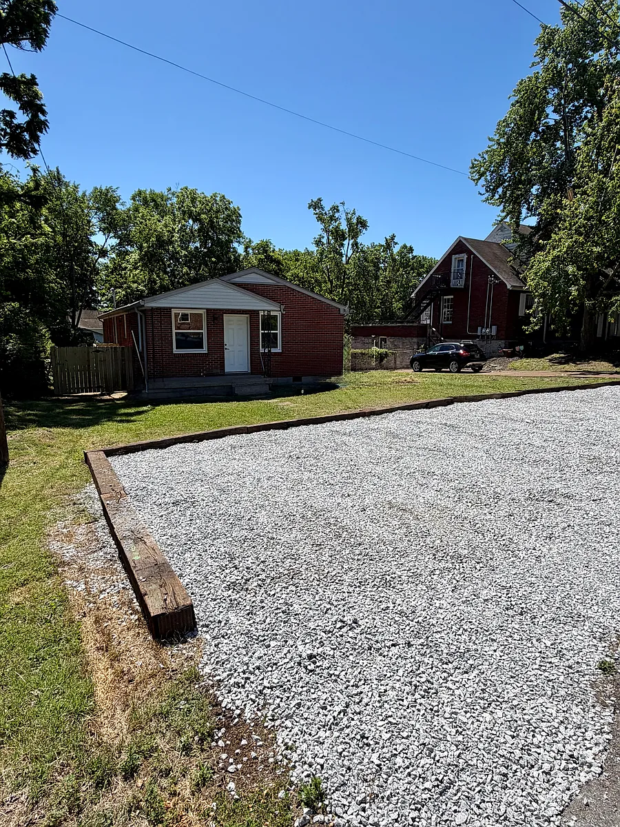 Building Photo - 3902 Katherine St #A