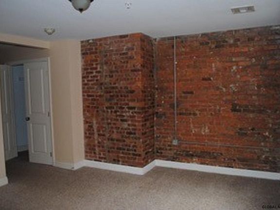 5th image of 370 Broadway APT 3