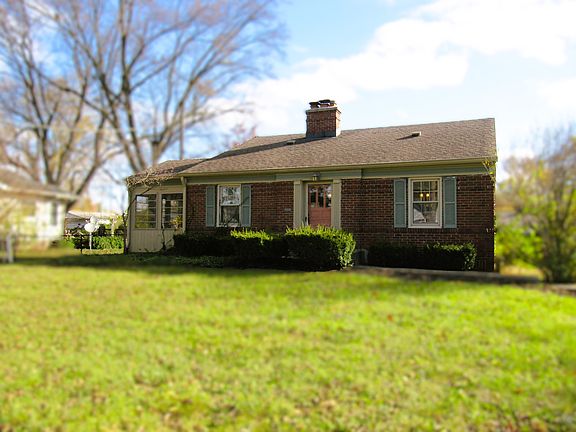 2nd image of 1111 Winton Ave