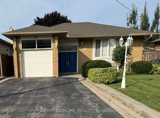 28 Gorman Park Rd, Toronto, ON M3H3K4