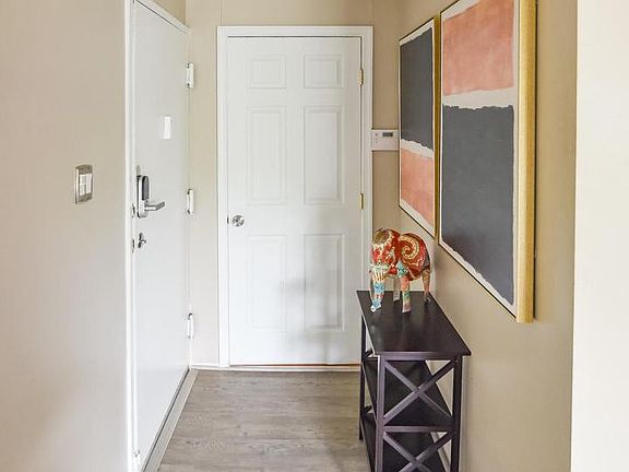 4th image of 10243 Prince Pl Unit 28-306