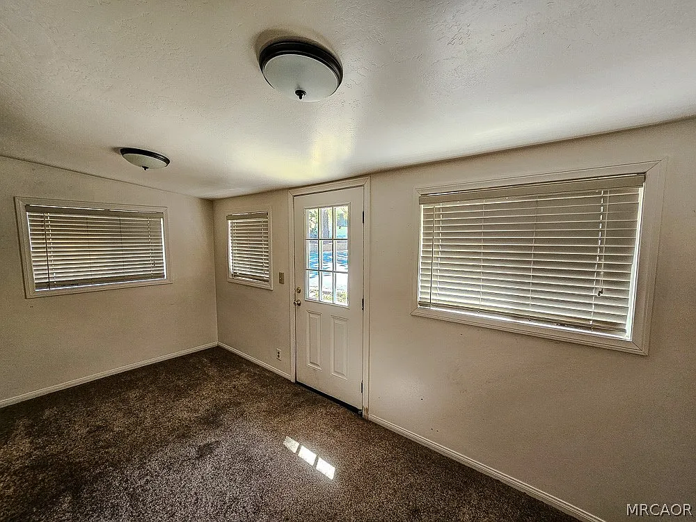 2 bed, 2.0 bath, 1576 sqft, $2,000 — Photo 4