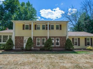 1 Pondview Rd, Morris Plains, NJ 07950