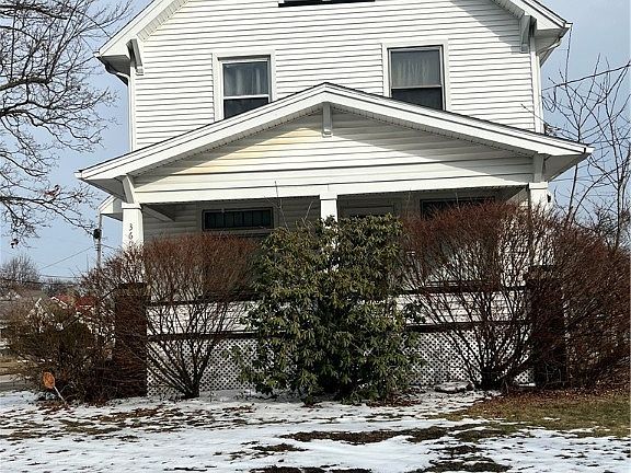 3rd image of 3601 Beechwood Pl