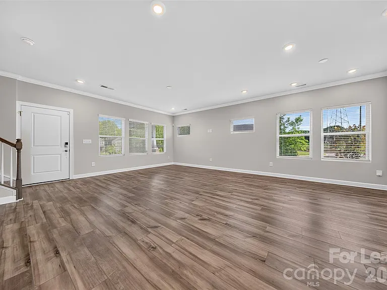 13222 Kenworth Rd — Photo 4