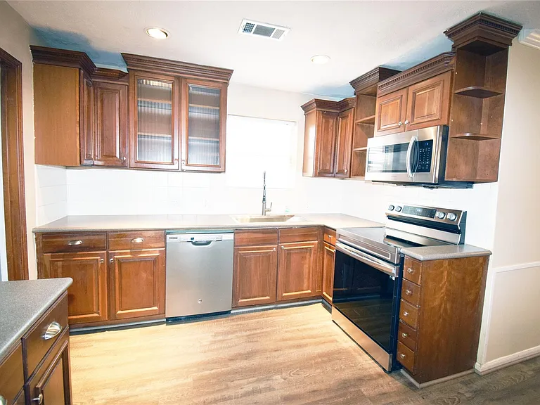 1806 Cedarwood Ct — Photo 26