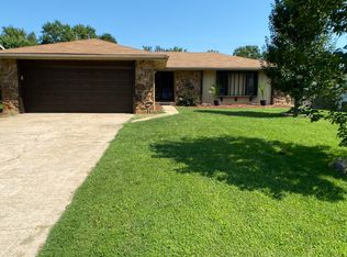 1635 E Swallow St, Springfield, MO 65804