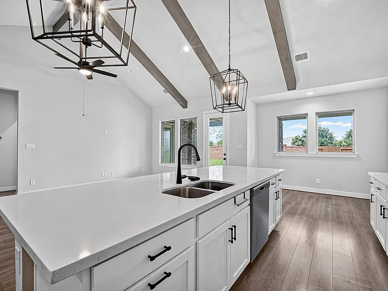2600 Golden Palms Ln — Photo 21