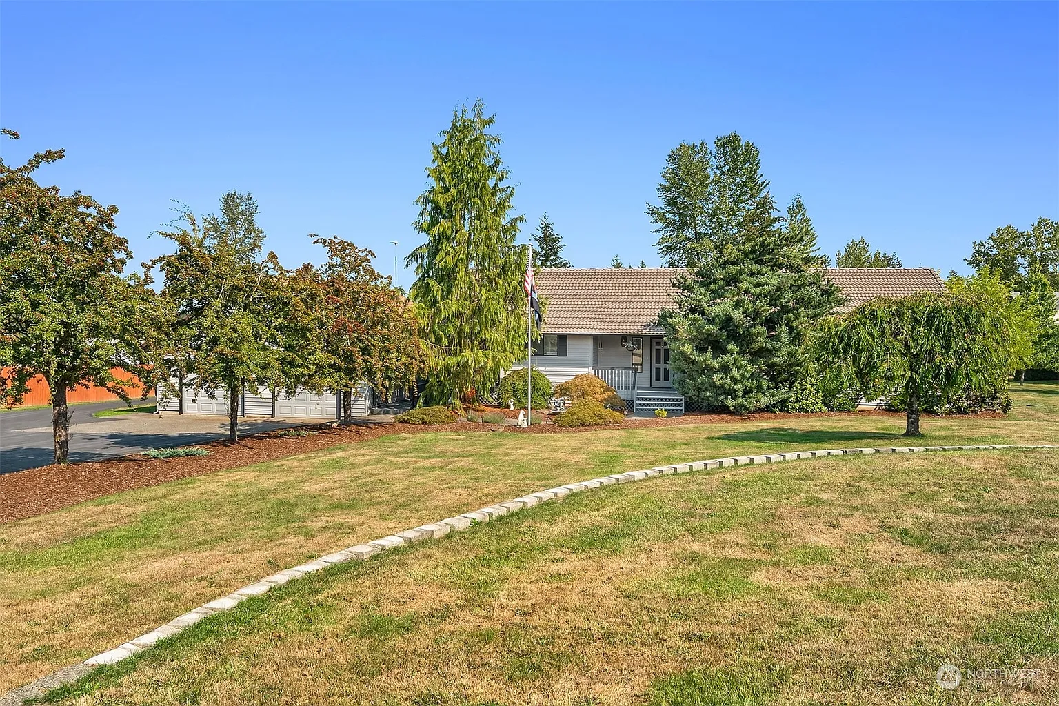 28605 28th Avenue E photo 1