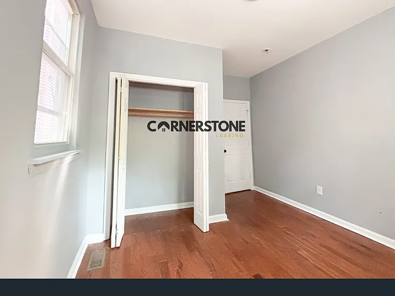39 Seymour Ave — Photo 13