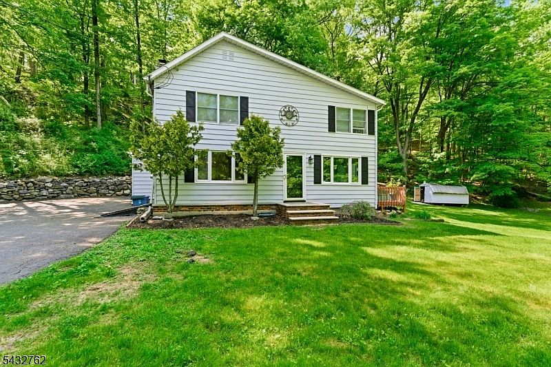 1st image of 84 Scudders Rd