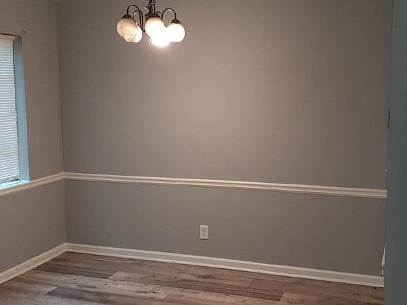 5th image of 2611 Parkside Way