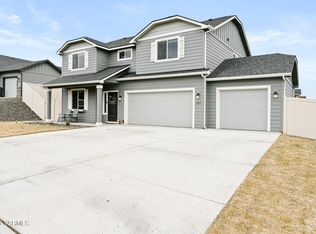 5408 Sage Way, Yakima, WA 98901