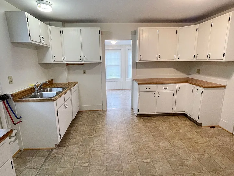 155 Center St — Photo 14