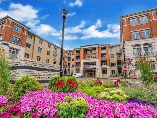 7400 River Rd APT 446, North Bergen, NJ 07047